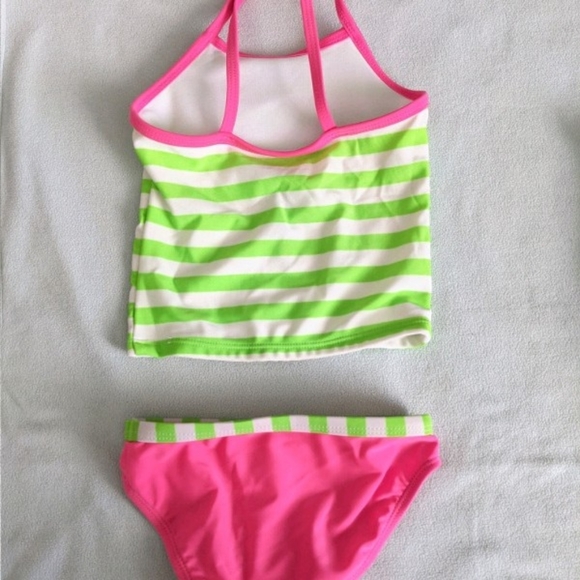 Girl size 4 swimsuit - Picture 2 of 2